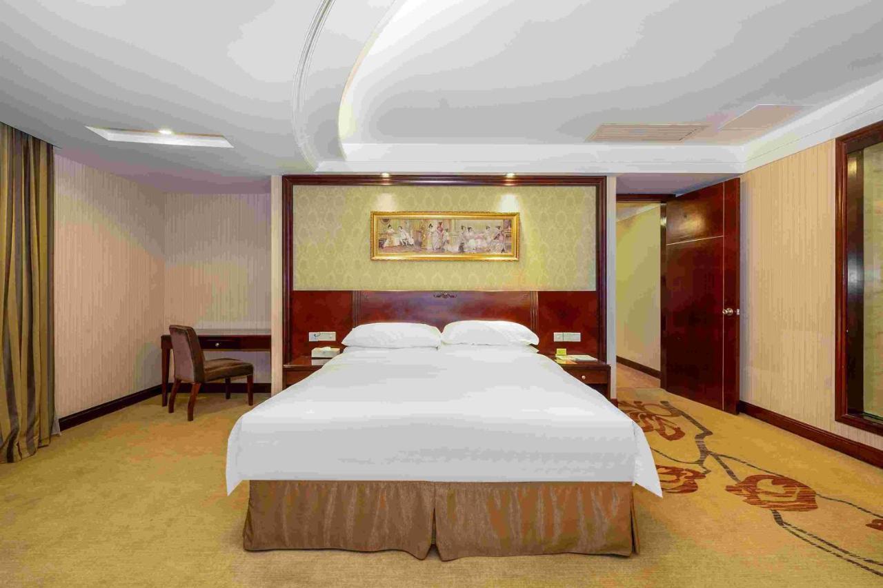 Vienna Hotel Dongguan Houjie Exhibition Center Exteriér fotografie